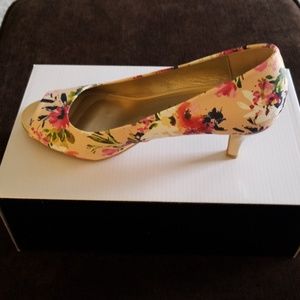 Karen Scott Nude Floral Peep-Toe Pumps